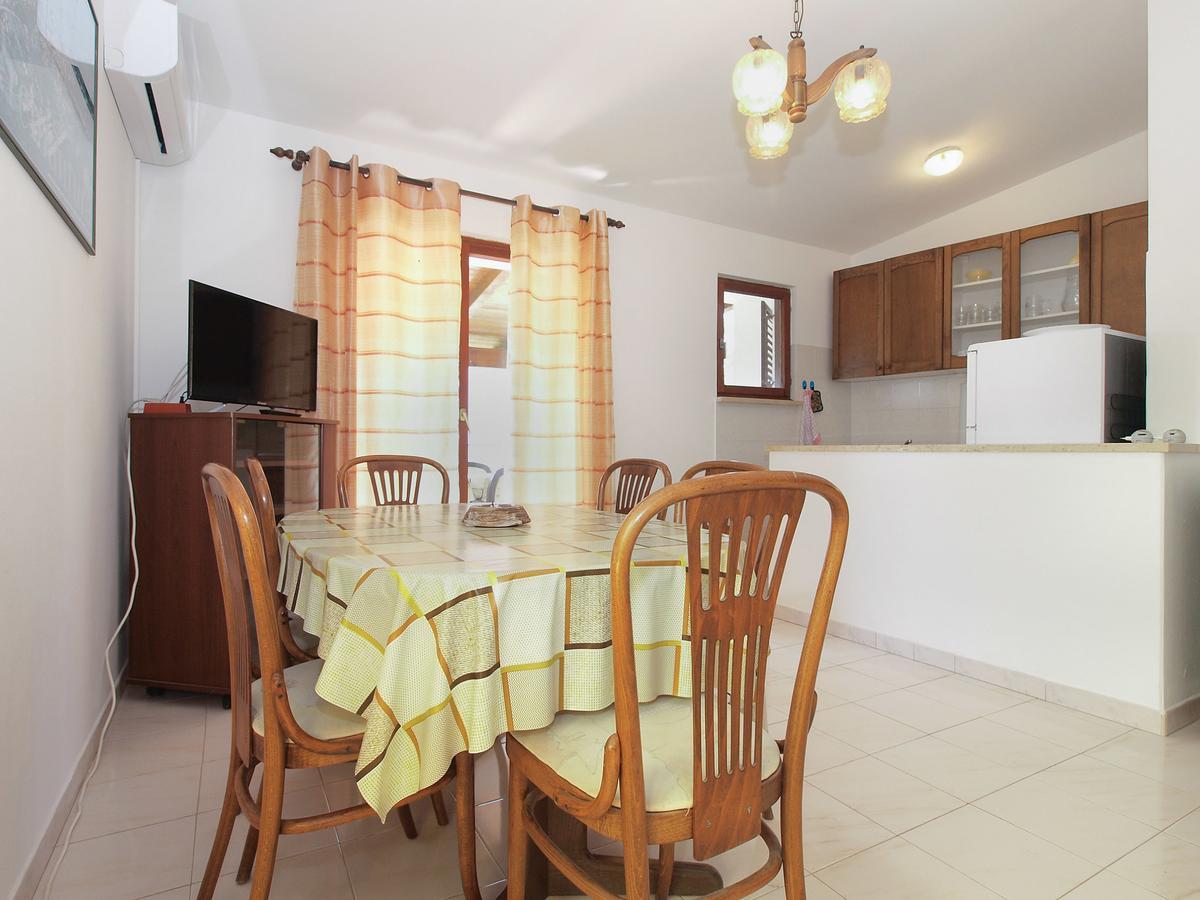 Apartments Luciano 1728 Premantura Esterno foto